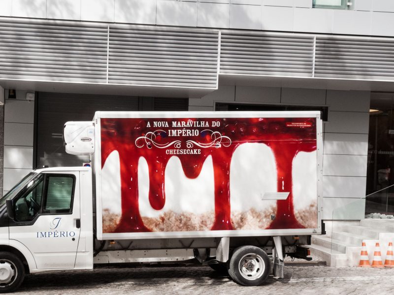 Le Rouge des Autres est Bleu
